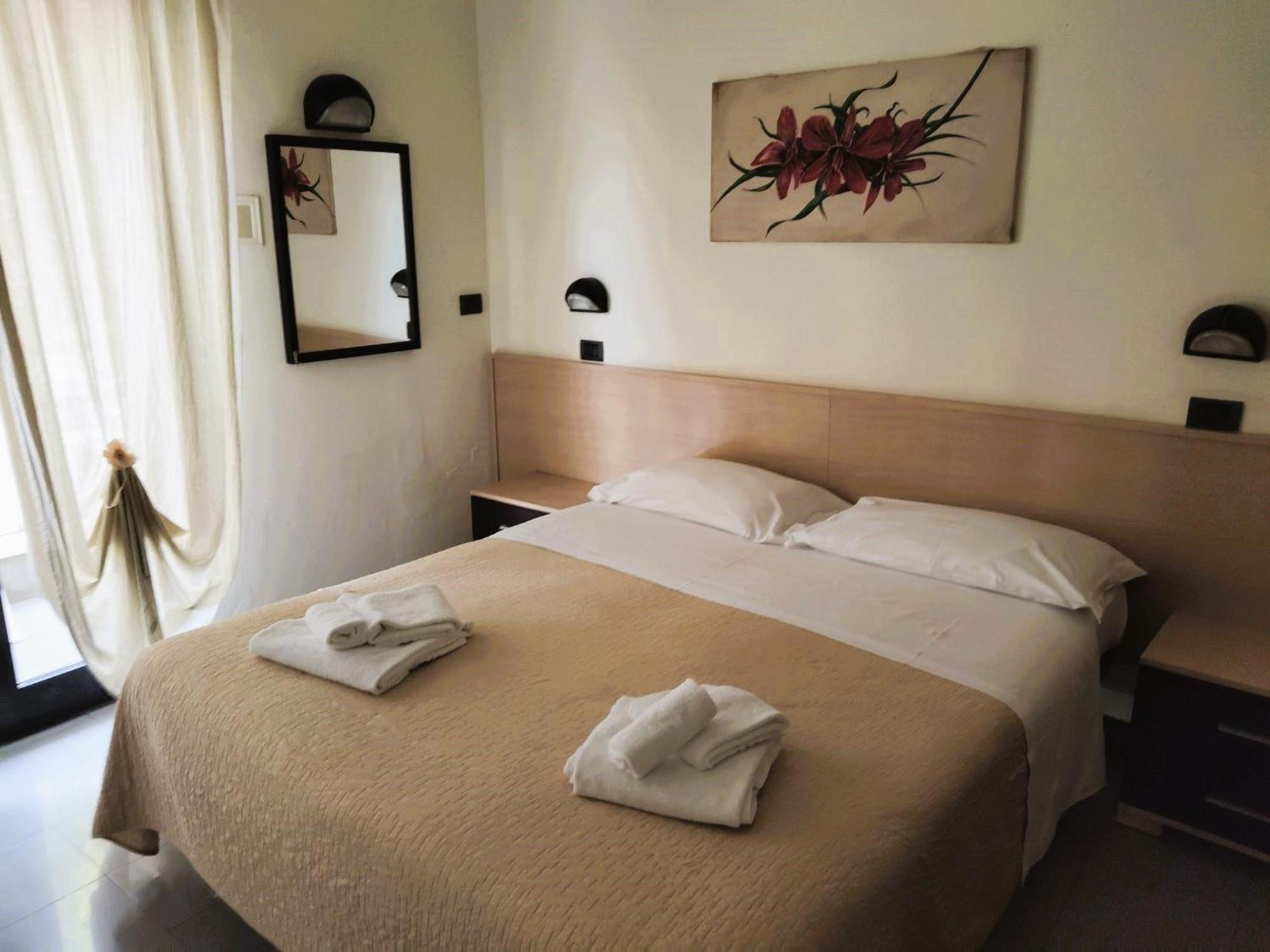 Hotel Garisenda B&B - In Centro A Riccione - Ngoại thất bức ảnh