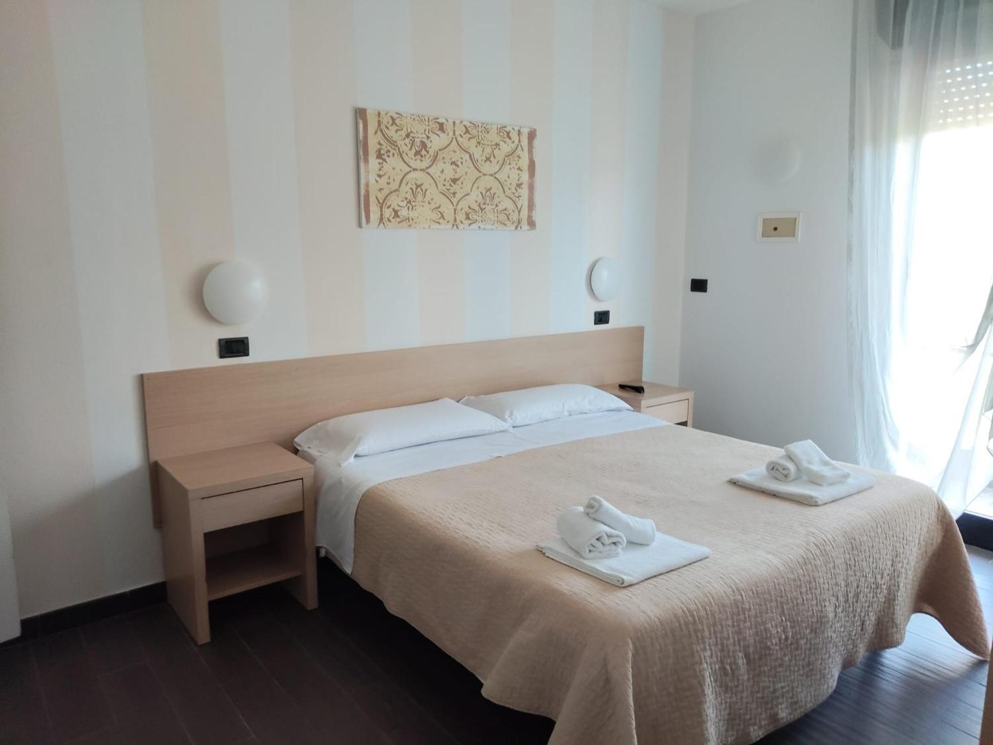 Hotel Garisenda B&B - In Centro A Riccione - Ngoại thất bức ảnh